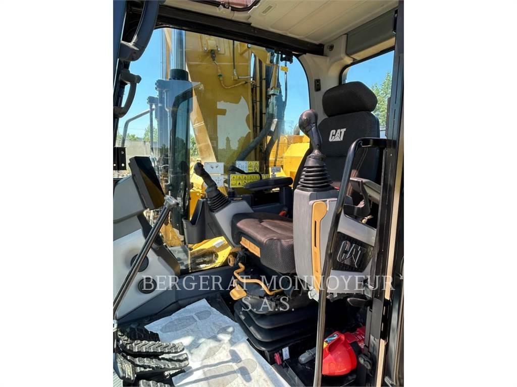 CAT 315 حفارات زحافة