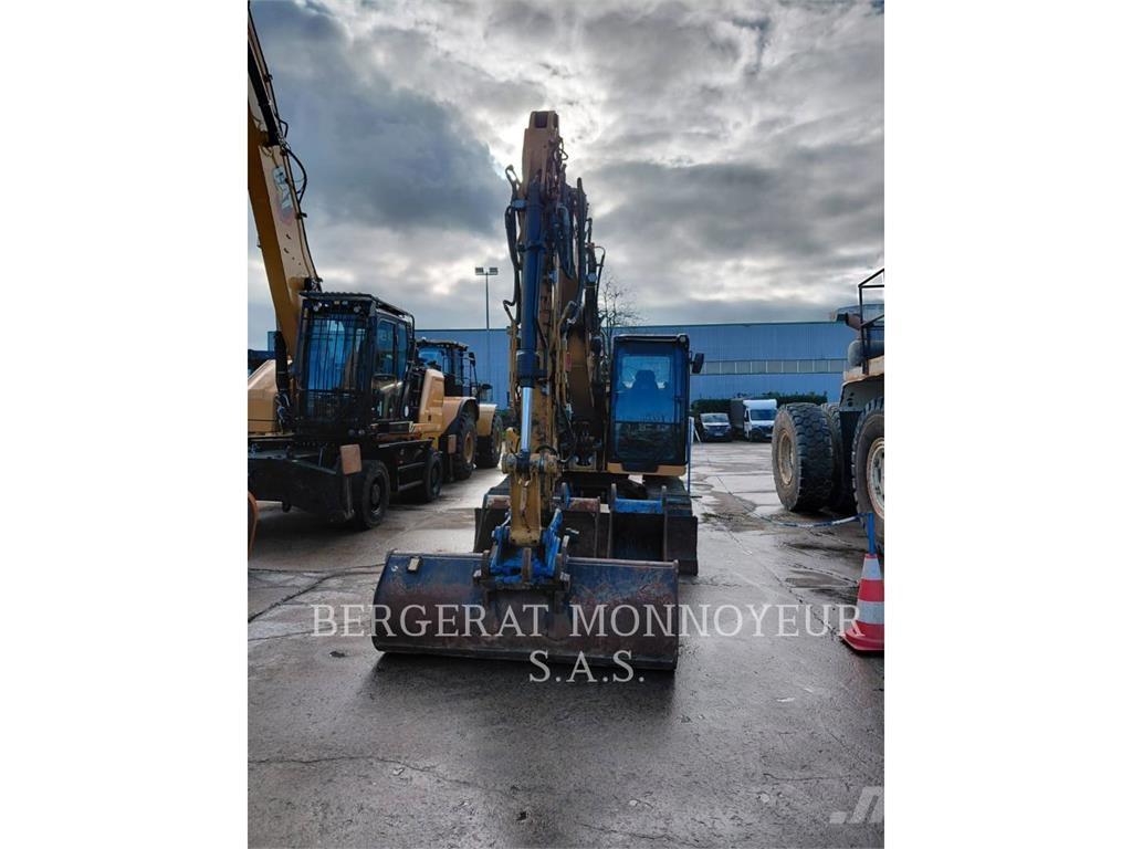 CAT 315 حفارات زحافة