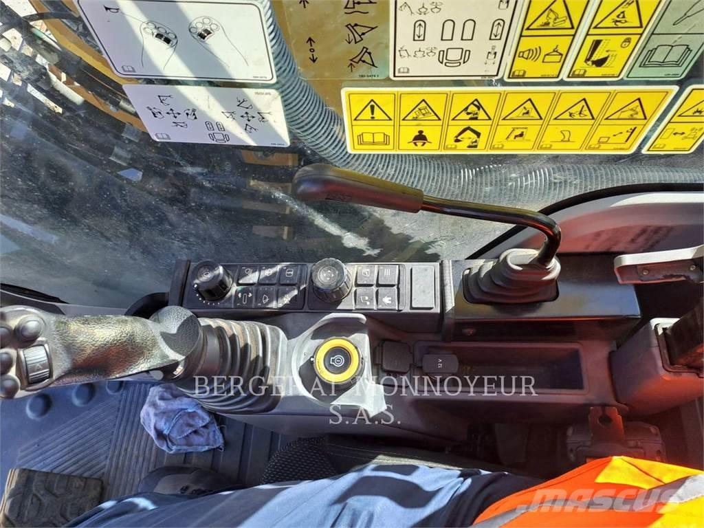 CAT 315 حفارات زحافة