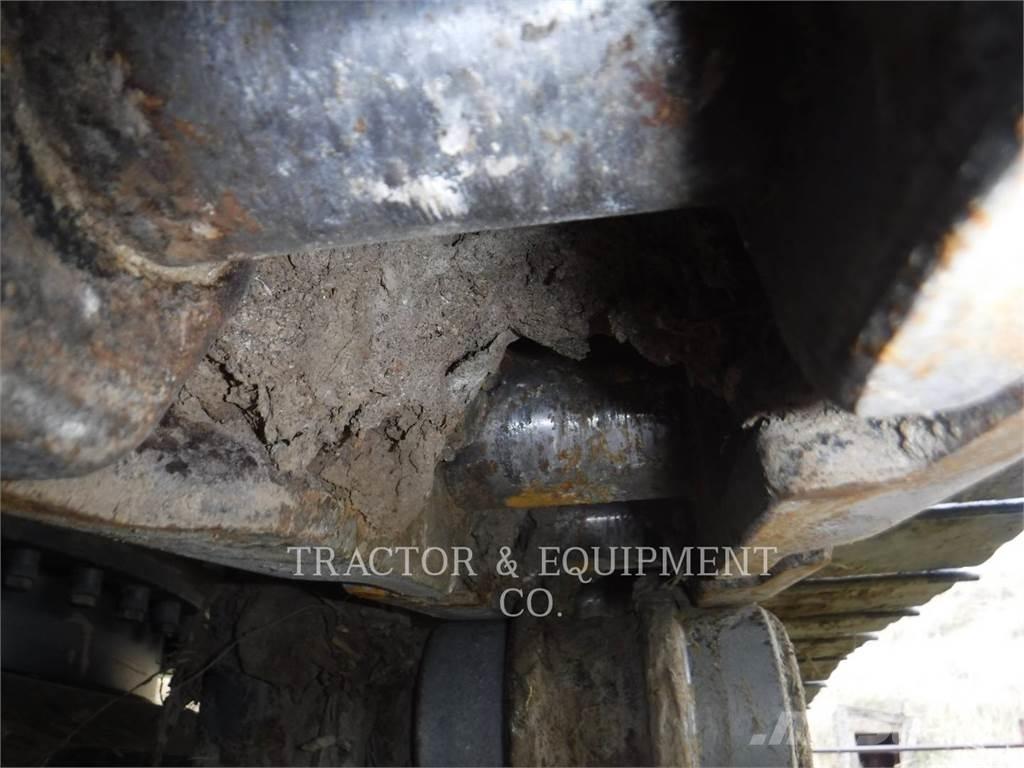 CAT 315 حفارات زحافة