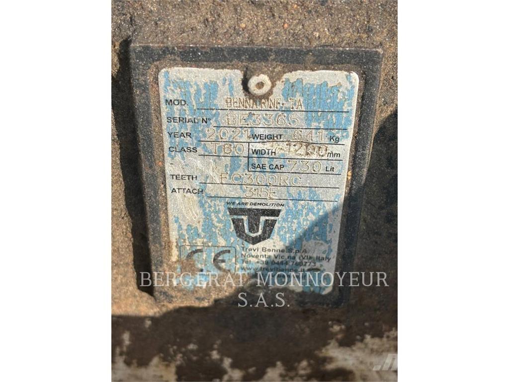 CAT 315 حفارات زحافة