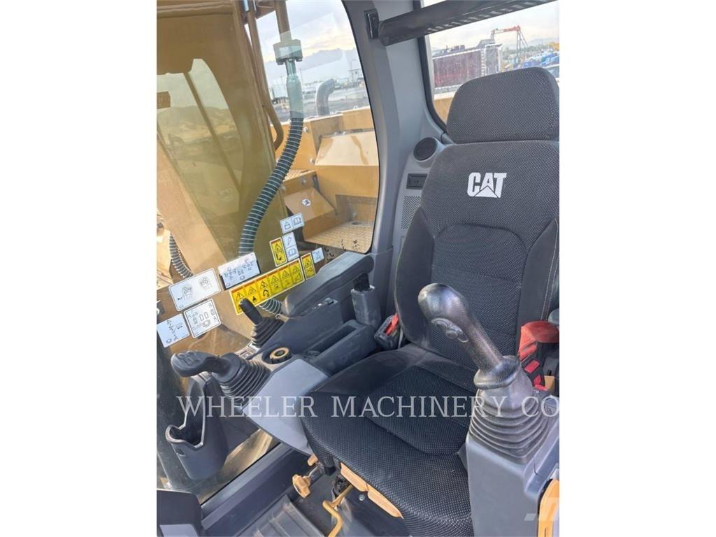 CAT 315 CF حفارات زحافة