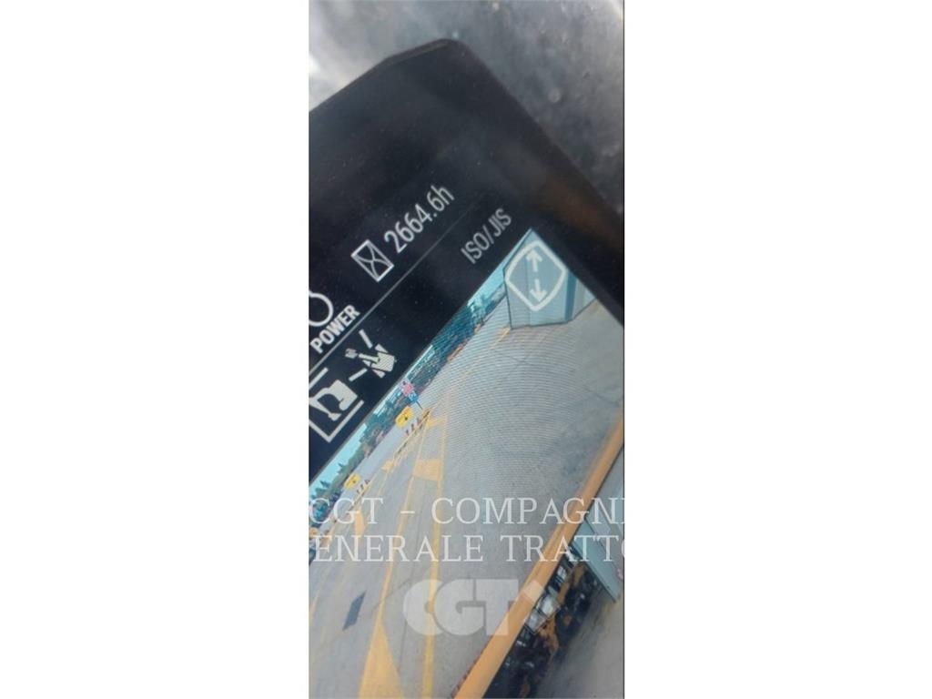 CAT 315 NG حفارات زحافة