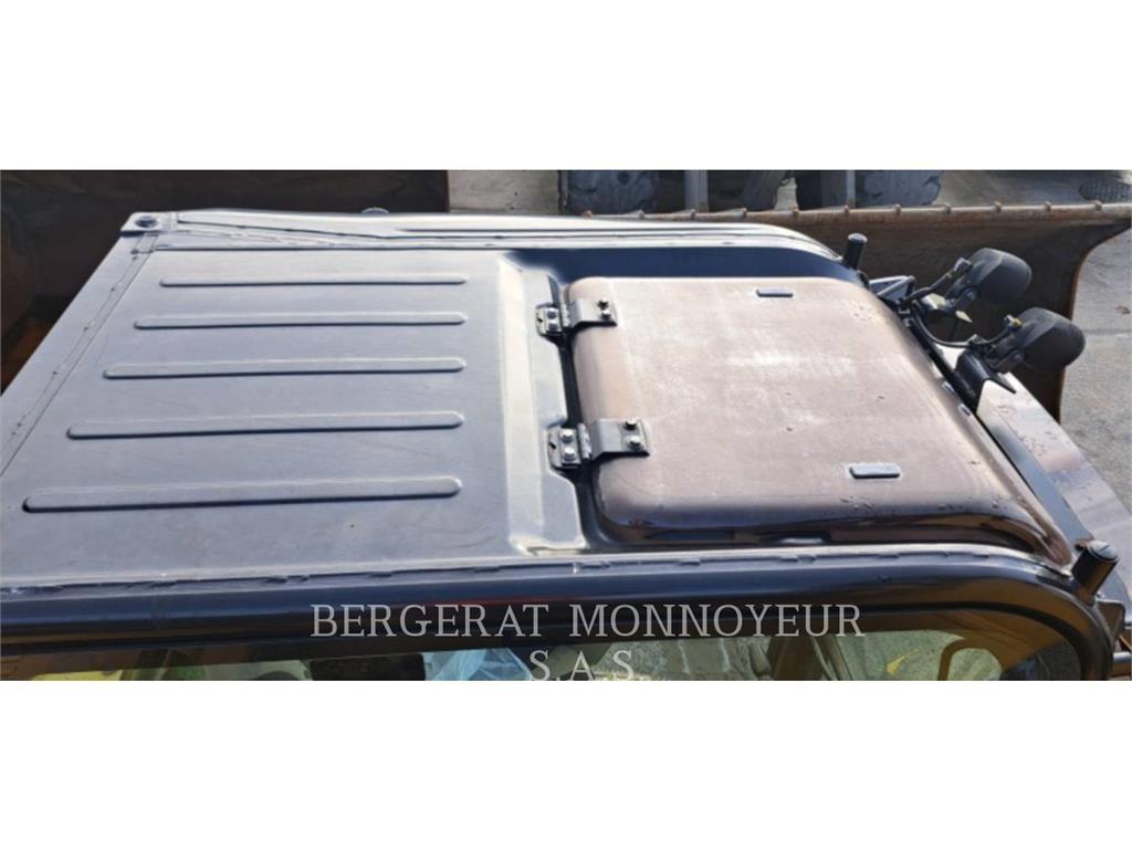 CAT 315FLCR حفارات زحافة