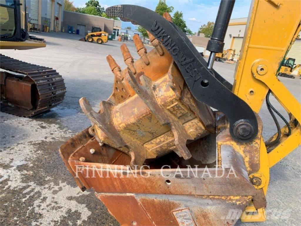 CAT 316E حفارات زحافة