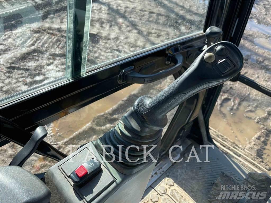 CAT 317-07 GC حفارات زحافة