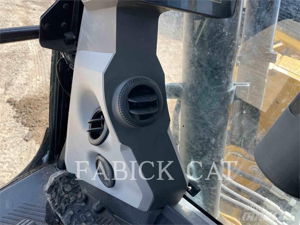 CAT 317-07HT حفارات زحافة