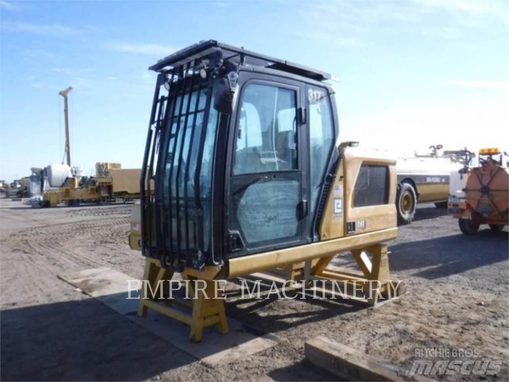 CAT 317-07UPPR حفارات زحافة