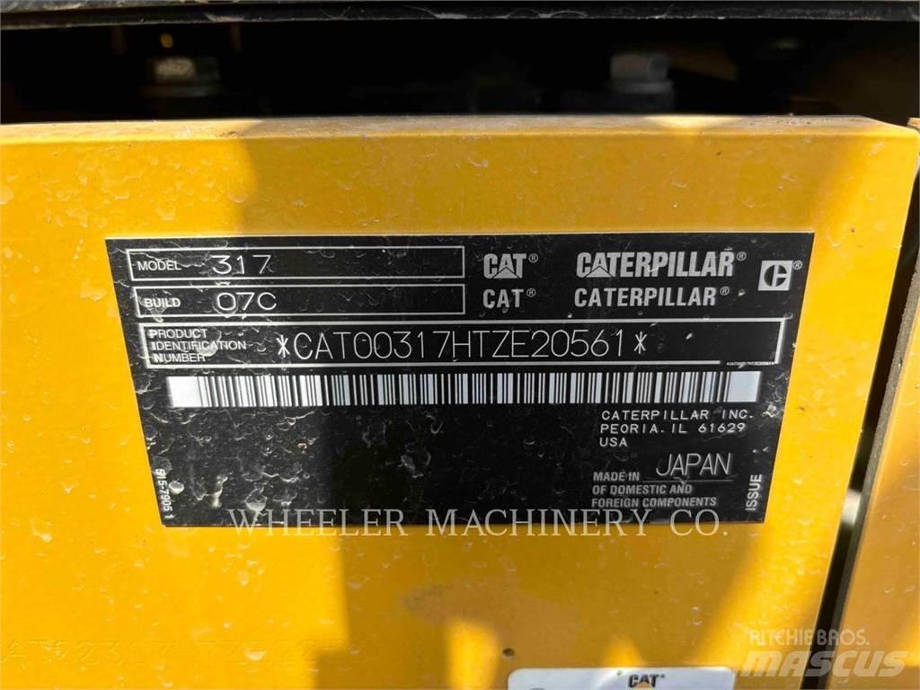 CAT 317 CF حفارات زحافة