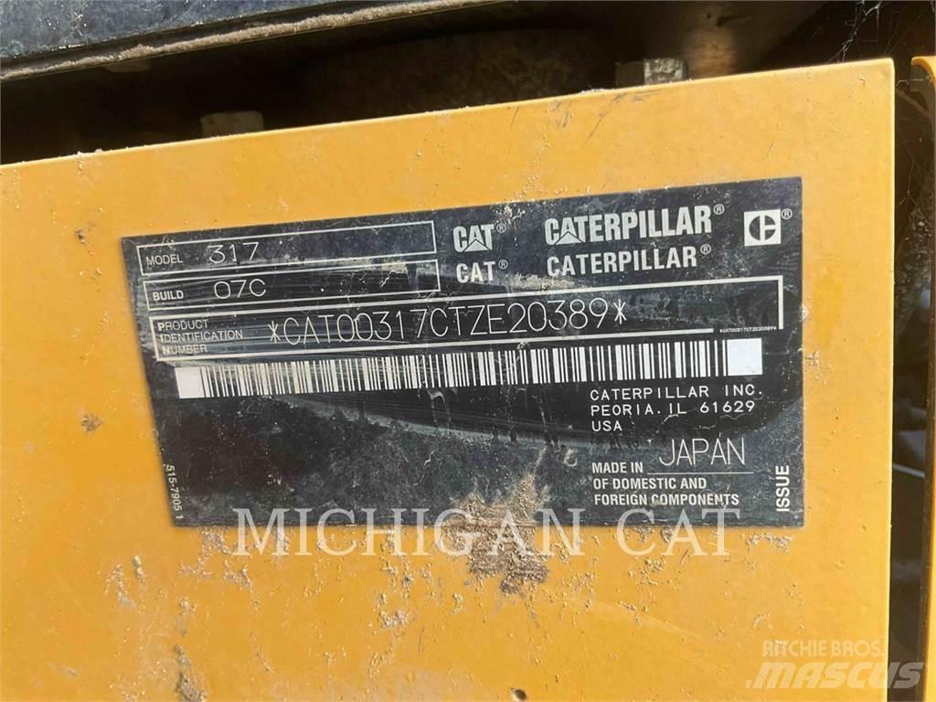 CAT 317 PQZ1 حفارات زحافة