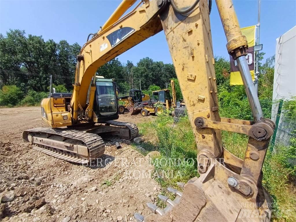 CAT 318C حفارات زحافة