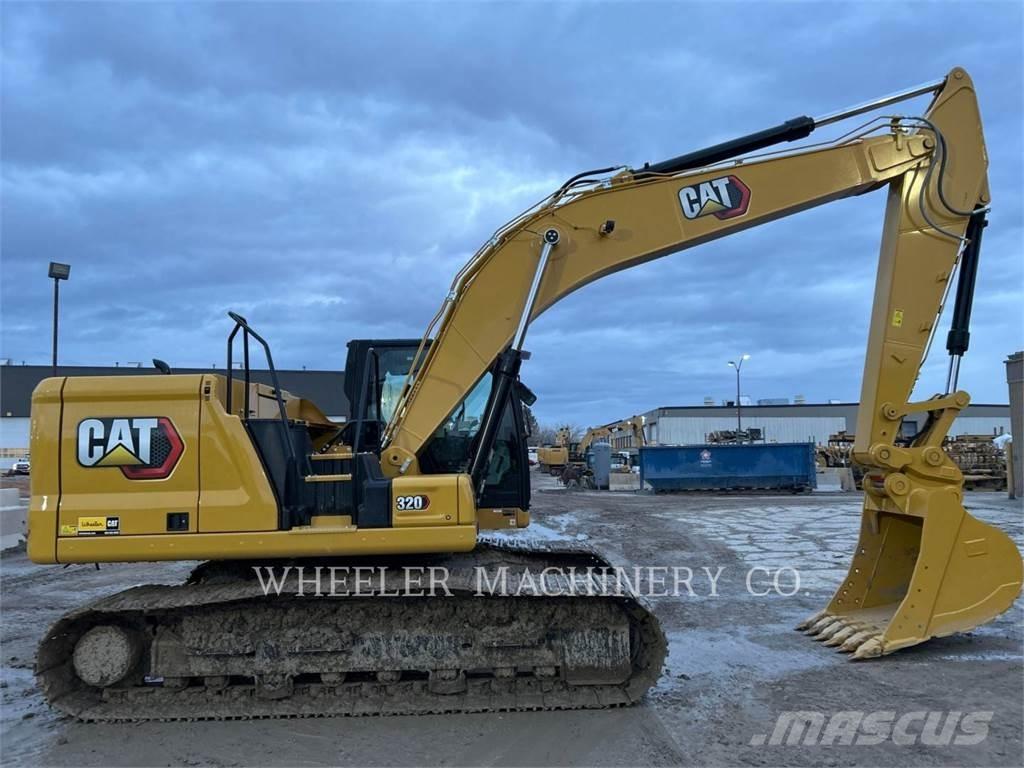 CAT 320 حفارات زحافة