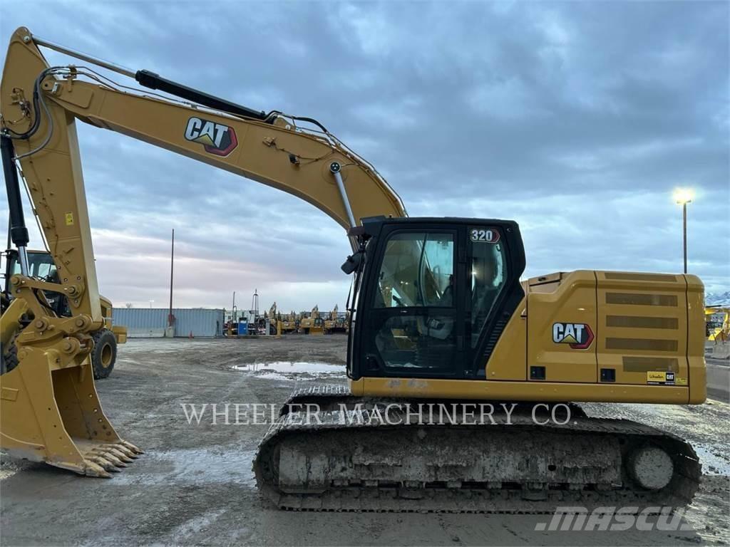 CAT 320 حفارات زحافة