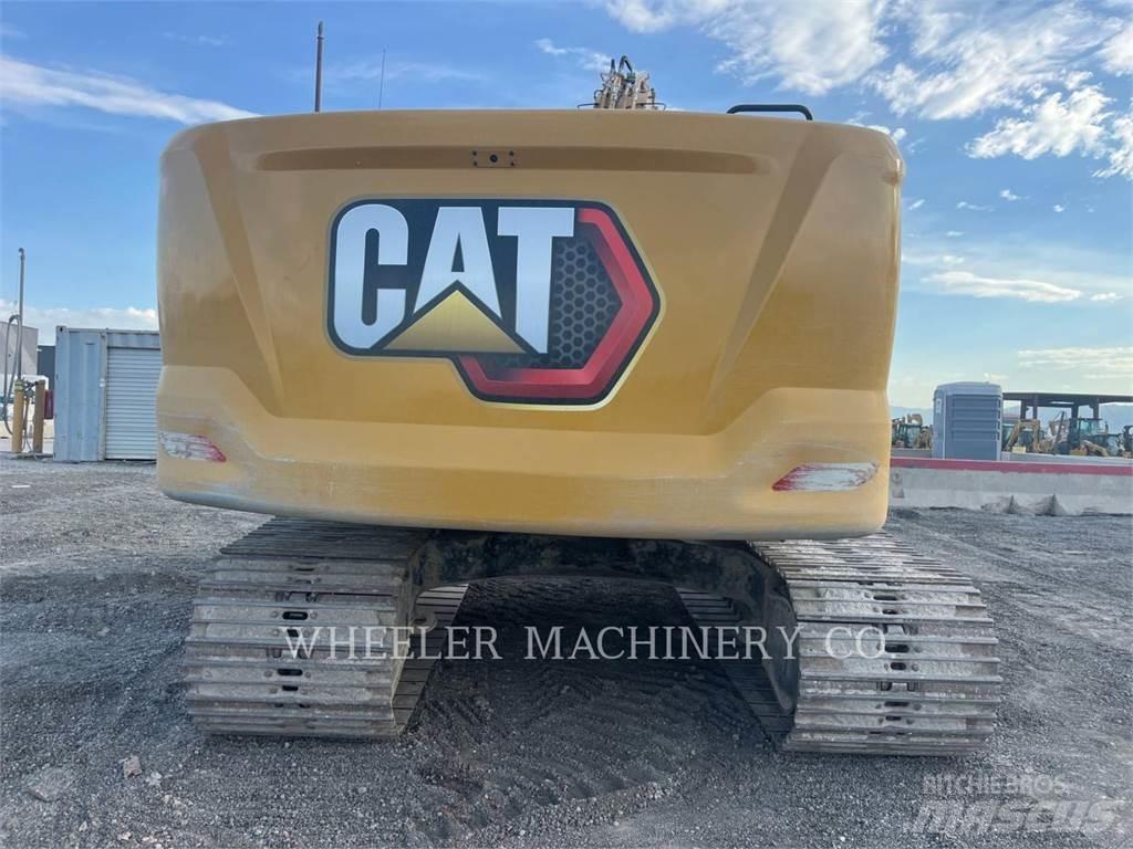 CAT 320 حفارات زحافة