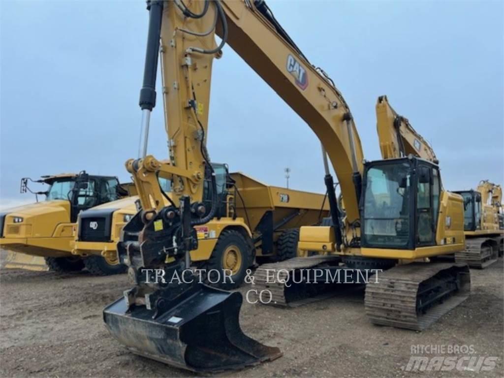 CAT 320 حفارات زحافة