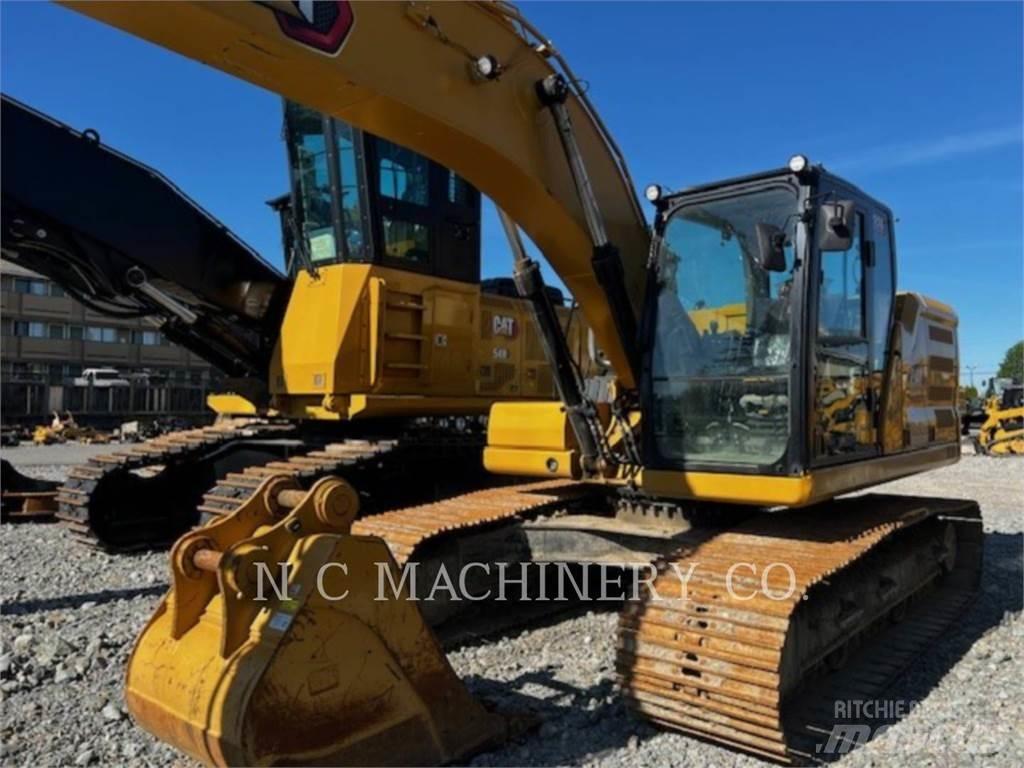 CAT 320 حفارات زحافة