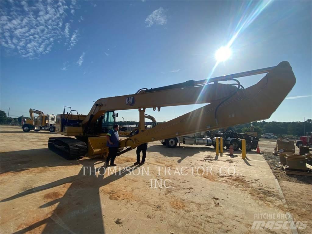 CAT 320 حفارات زحافة
