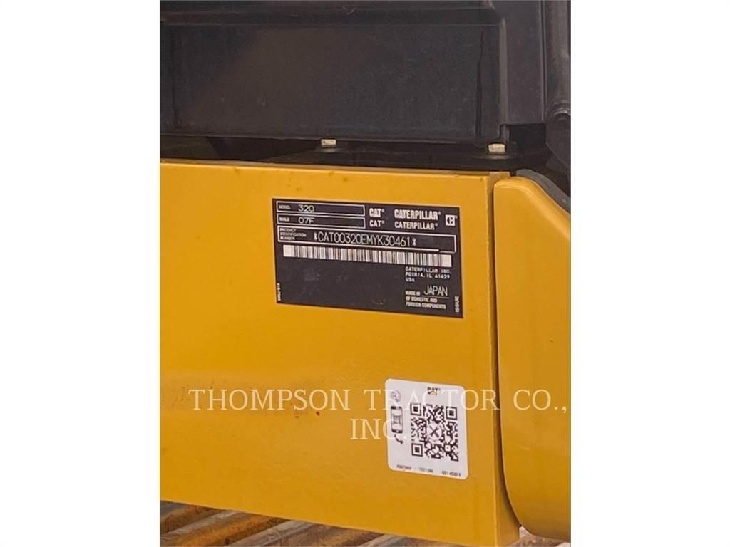 CAT 320 حفارات زحافة