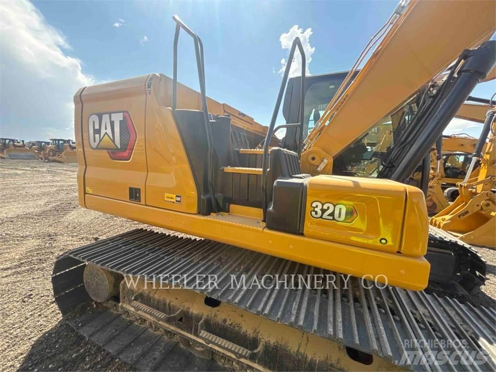 CAT 320 حفارات زحافة