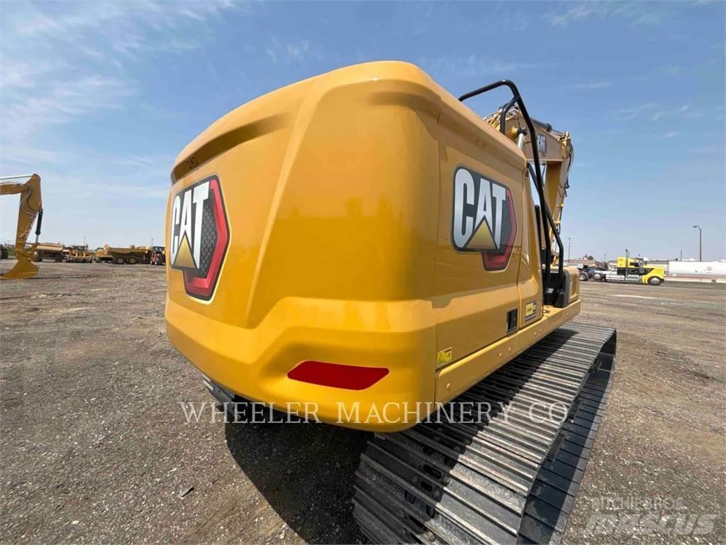 CAT 320 حفارات زحافة