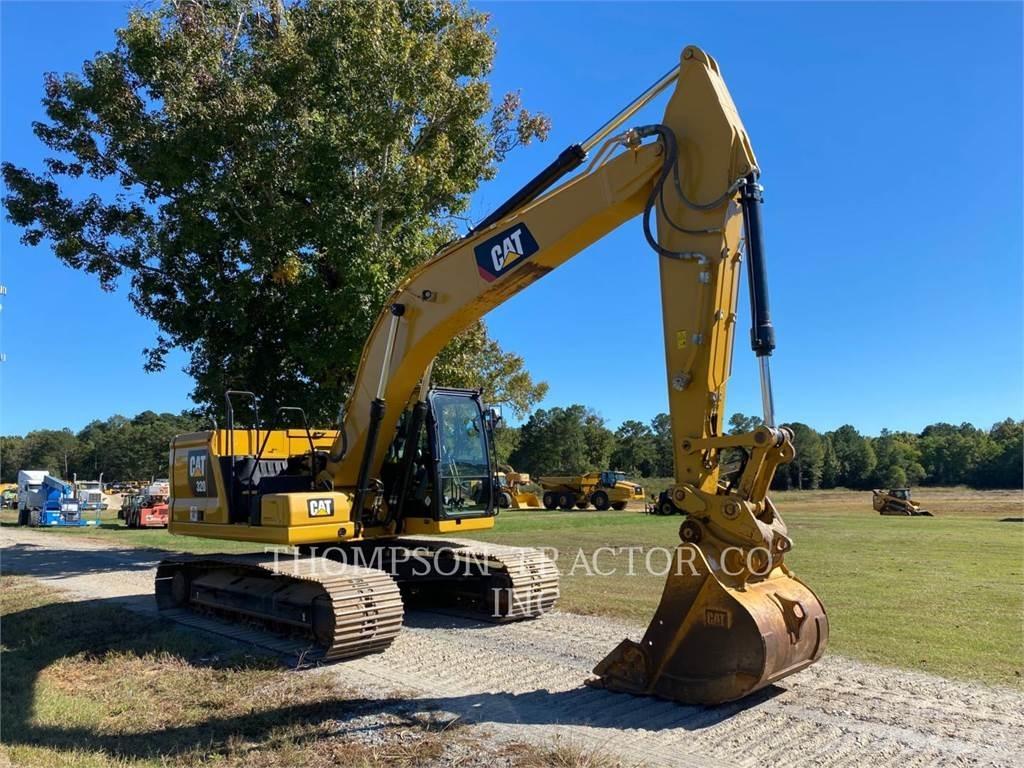 CAT 320 حفارات زحافة