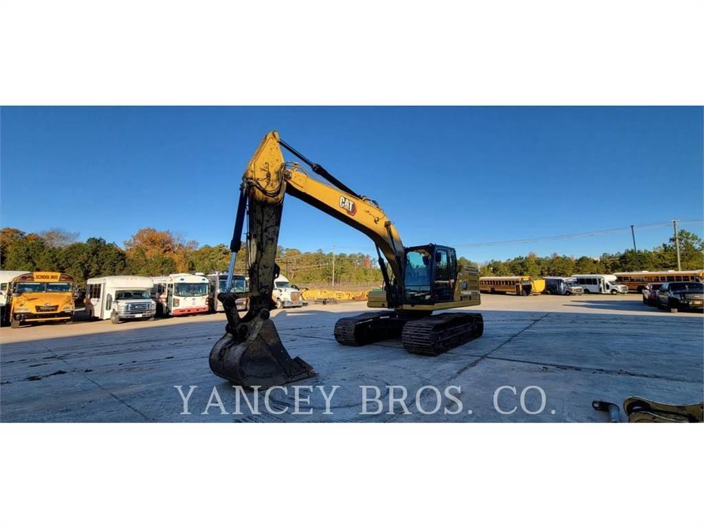 CAT 320 حفارات زحافة