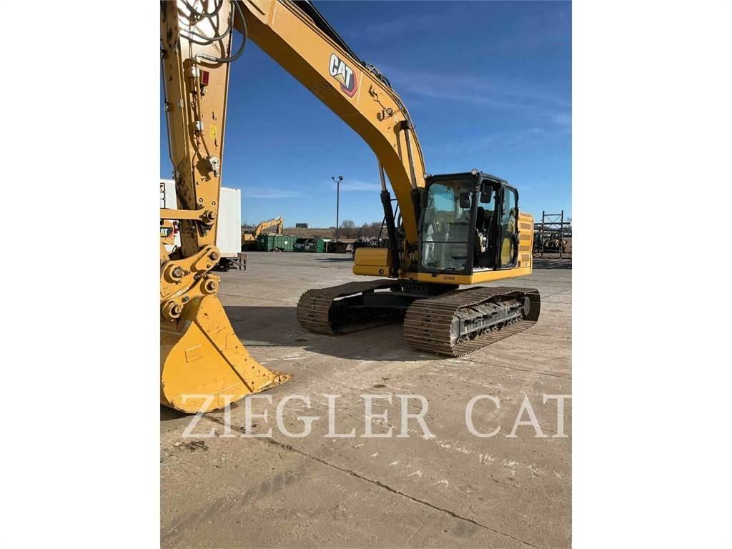 CAT 320 حفارات زحافة