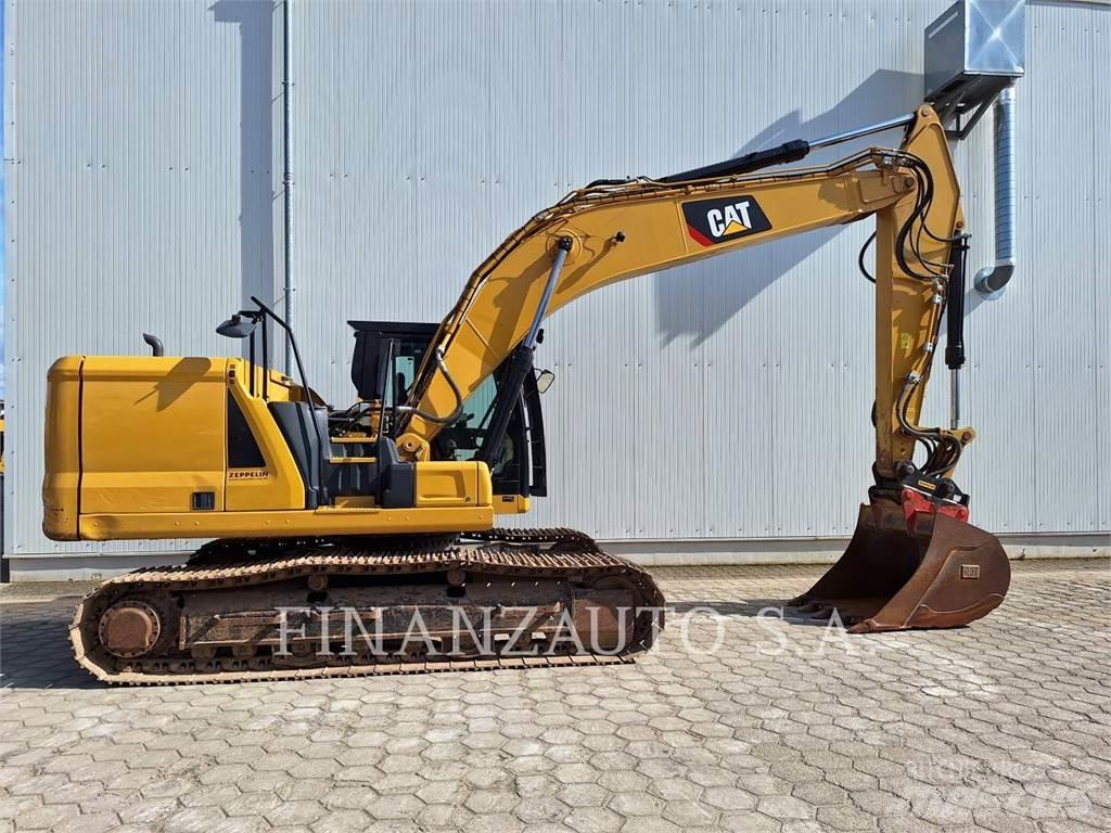 CAT 320 حفارات زحافة