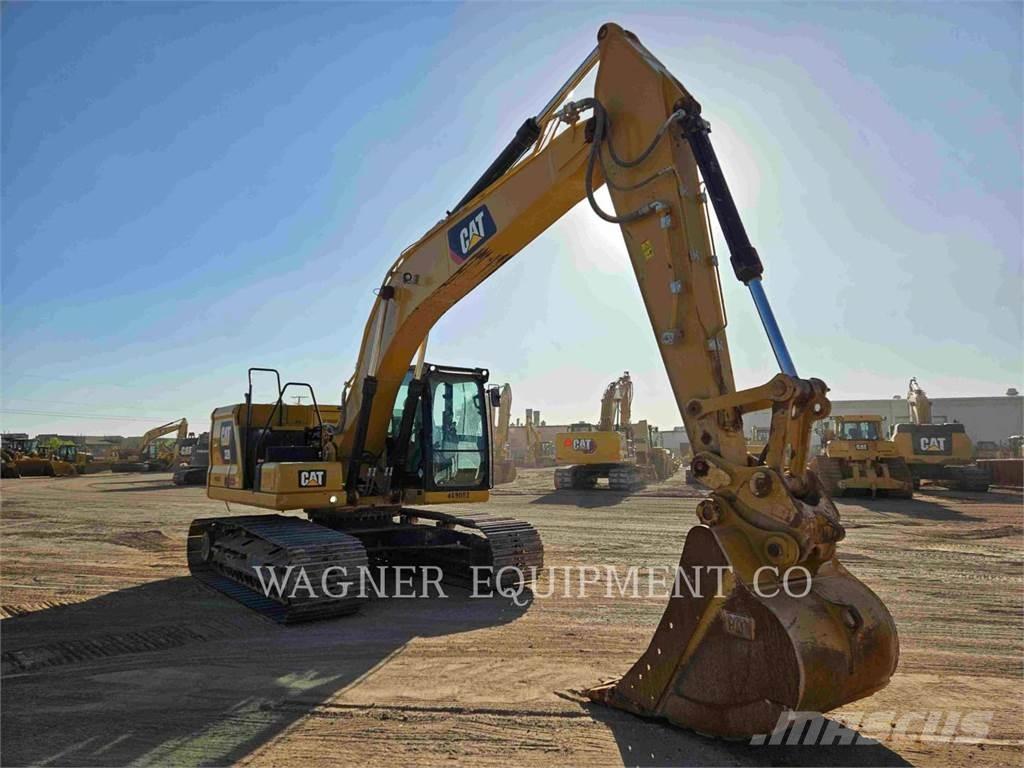 CAT 320 حفارات زحافة
