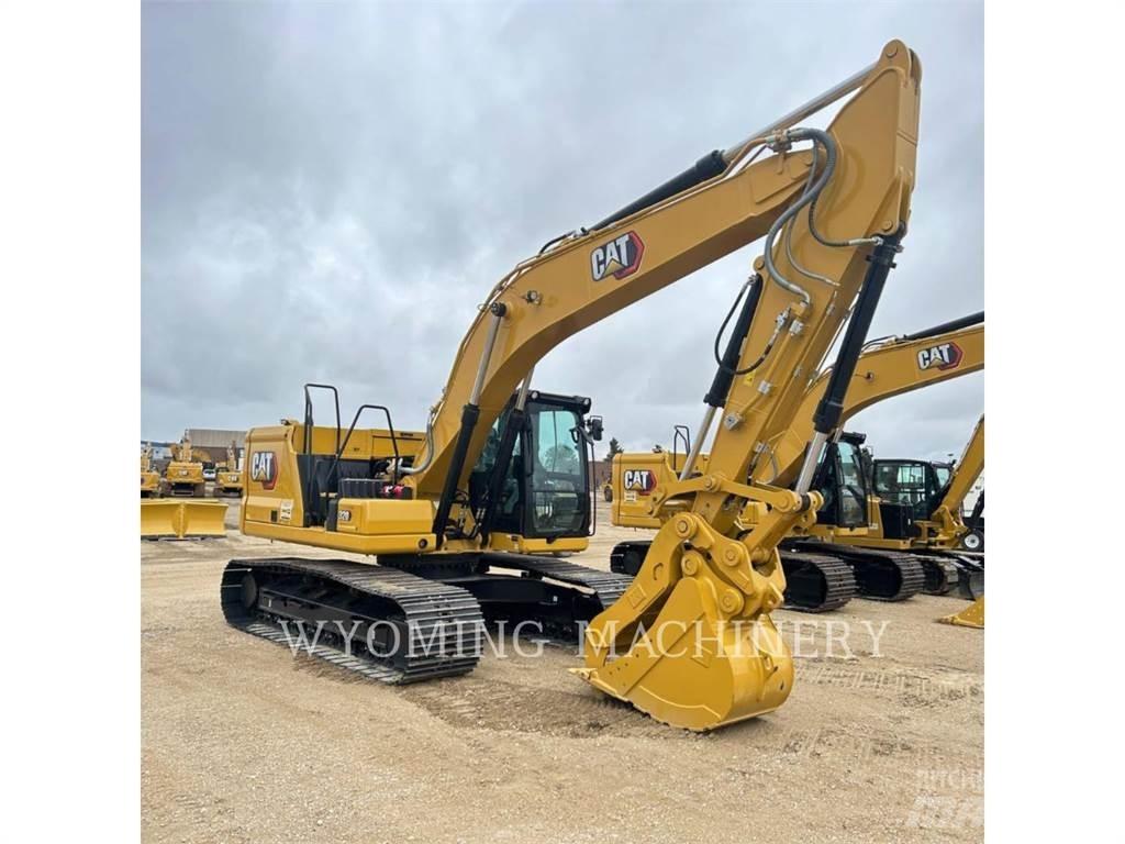 CAT 320 حفارات زحافة