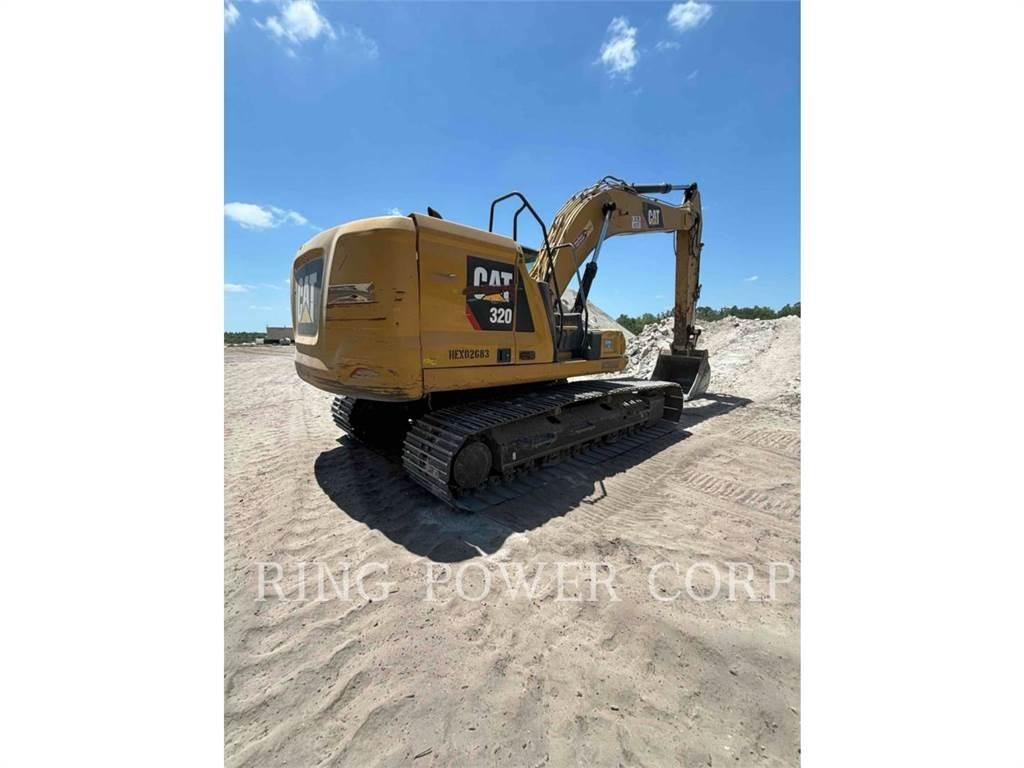 CAT 320 حفارات زحافة