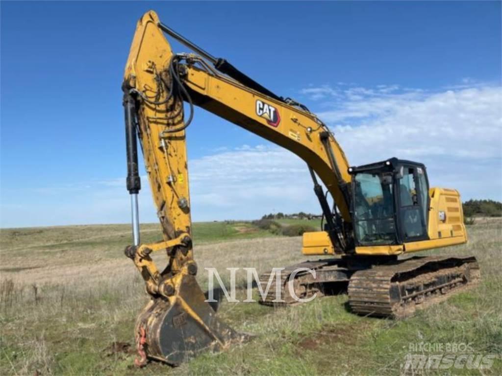 CAT 320 حفارات زحافة