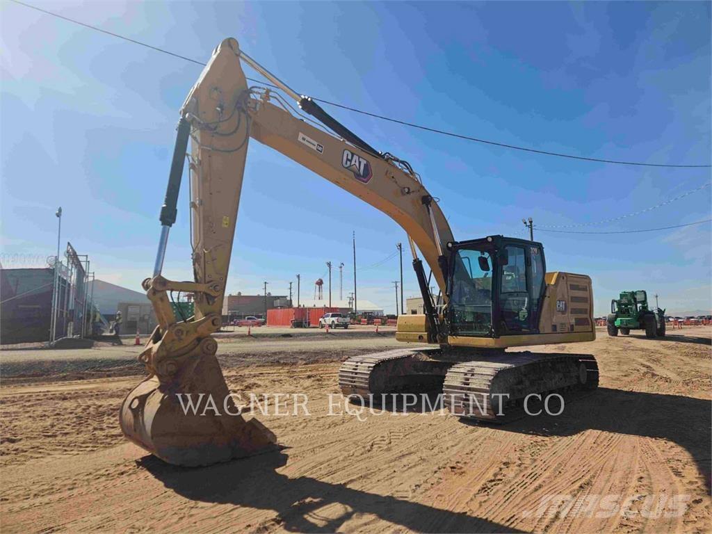 CAT 320 حفارات زحافة