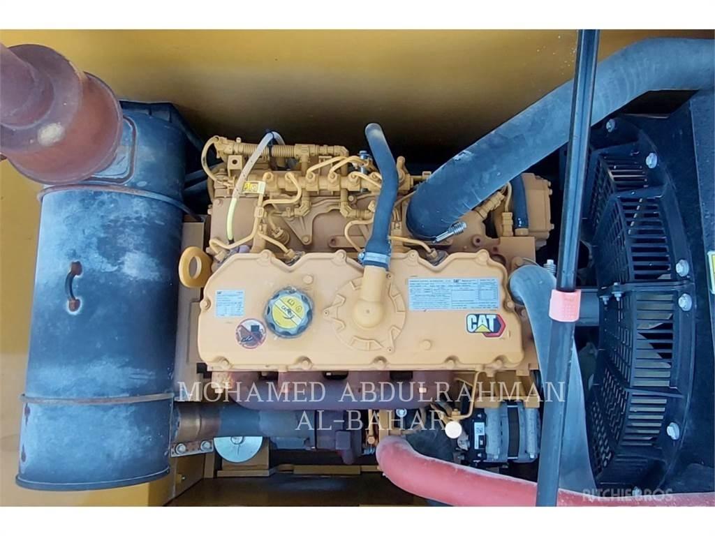 CAT 320-05GX حفارات زحافة