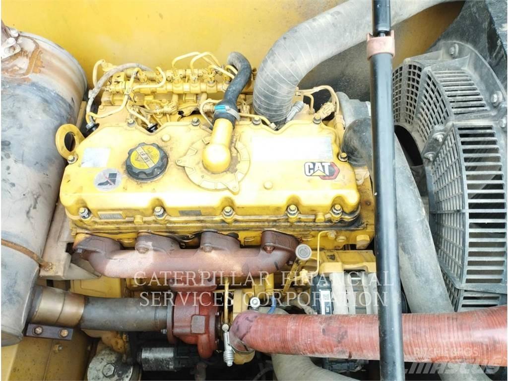 CAT 320-05GX حفارات زحافة