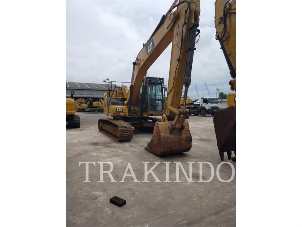 CAT 320-07 حفارات زحافة