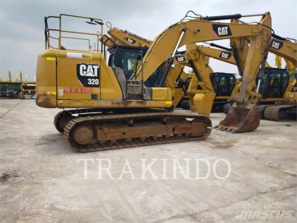 CAT 320-07 حفارات زحافة