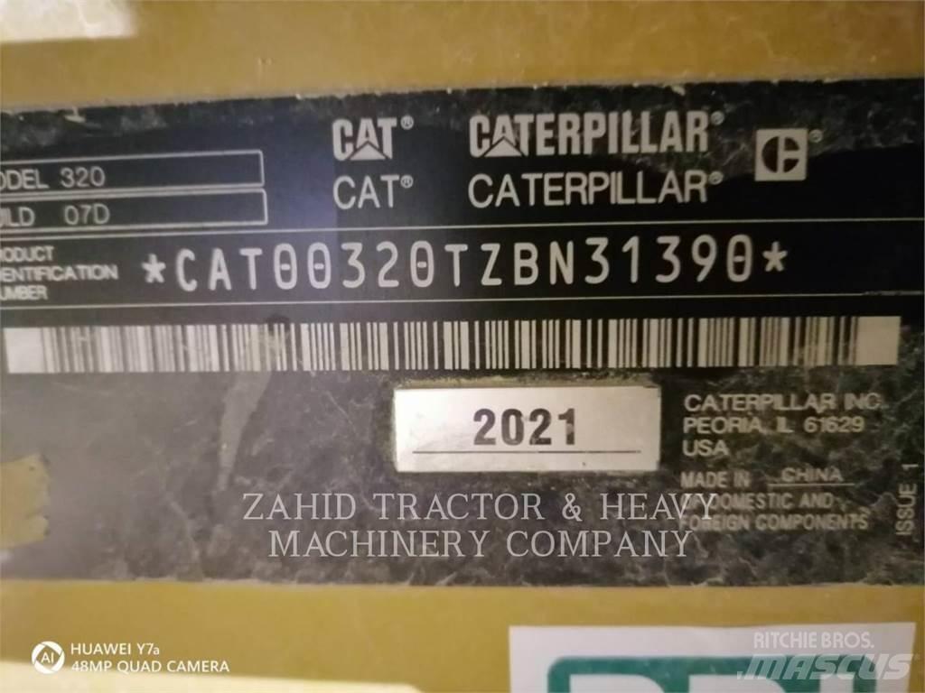 CAT 320-07 حفارات زحافة