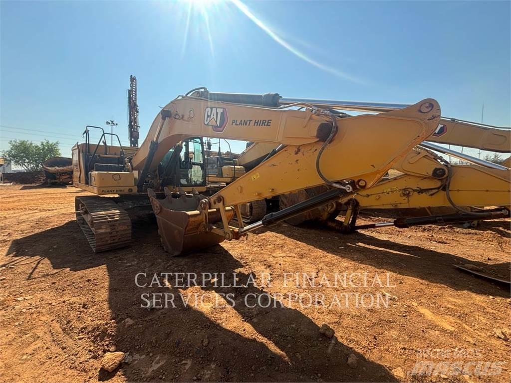 CAT 320-07 حفارات زحافة