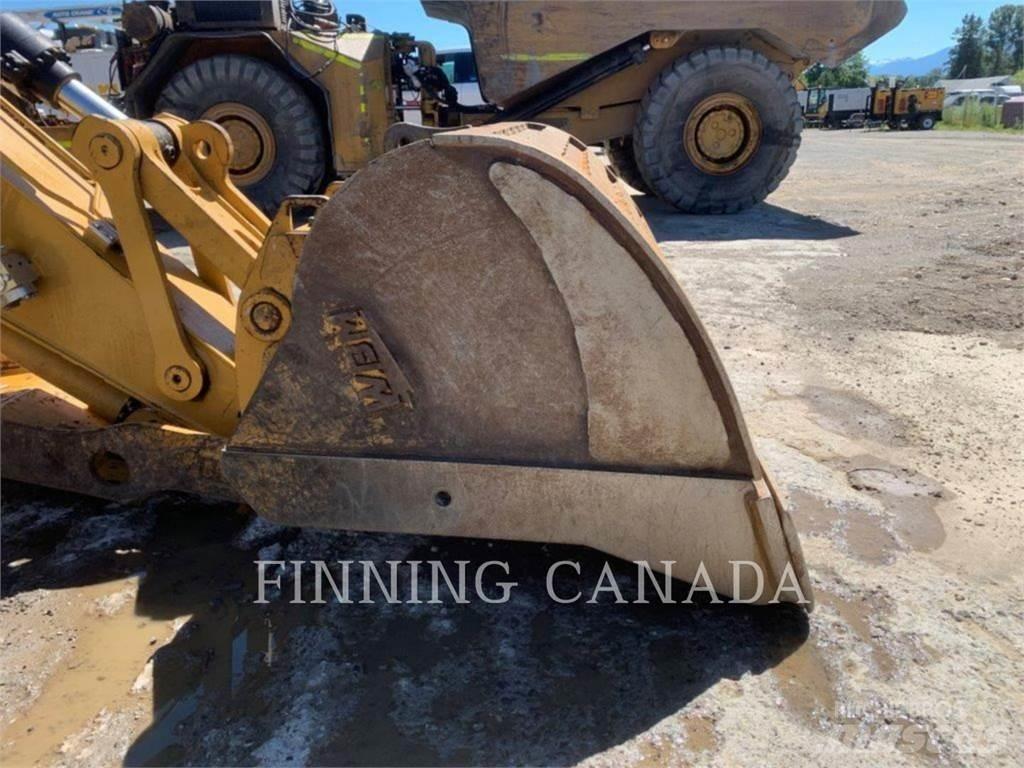 CAT 320-07 حفارات زحافة
