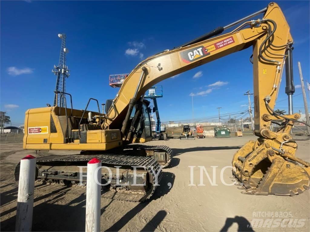 CAT 320-07 حفارات زحافة