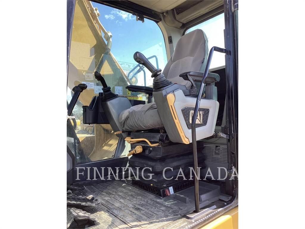 CAT 320-07 حفارات زحافة