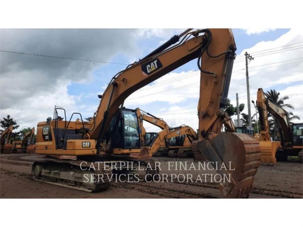 CAT 320-07 حفارات زحافة