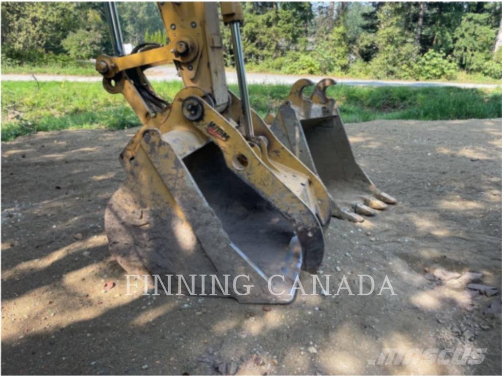 CAT 320-07 حفارات زحافة