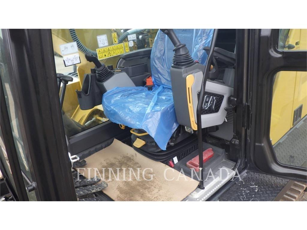 CAT 320-07 حفارات زحافة