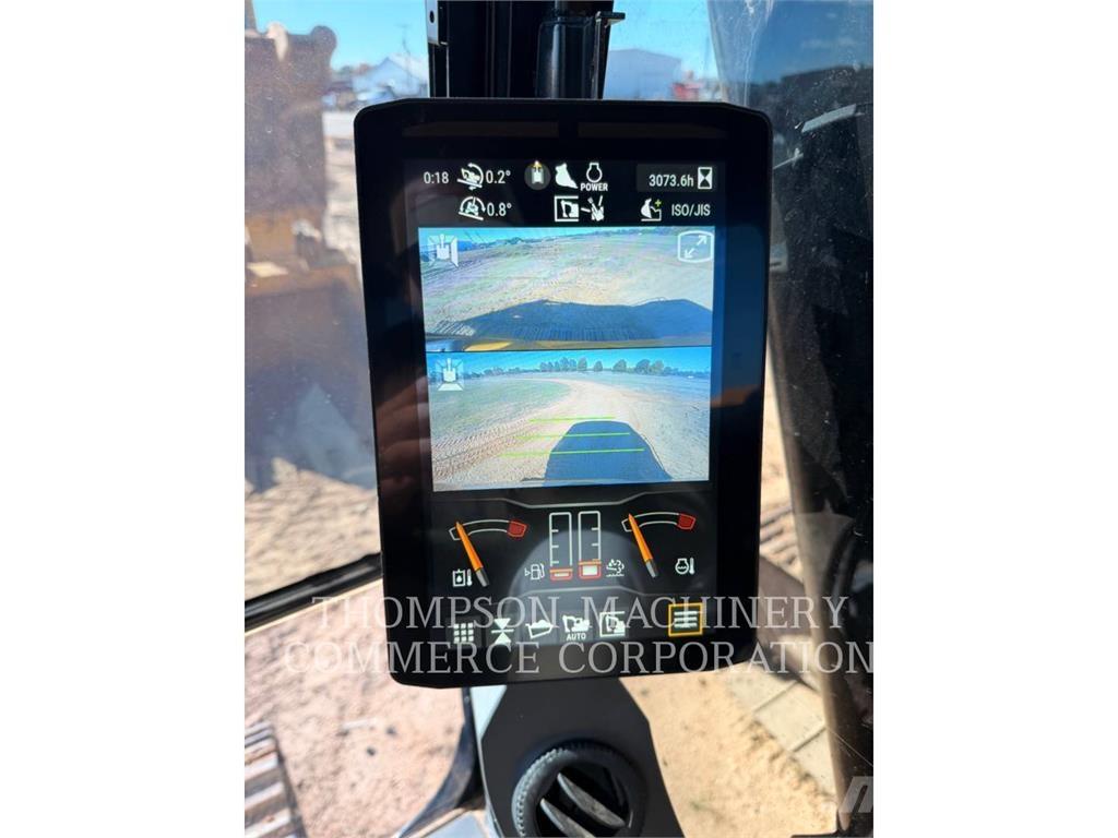 CAT 320-07 حفارات زحافة