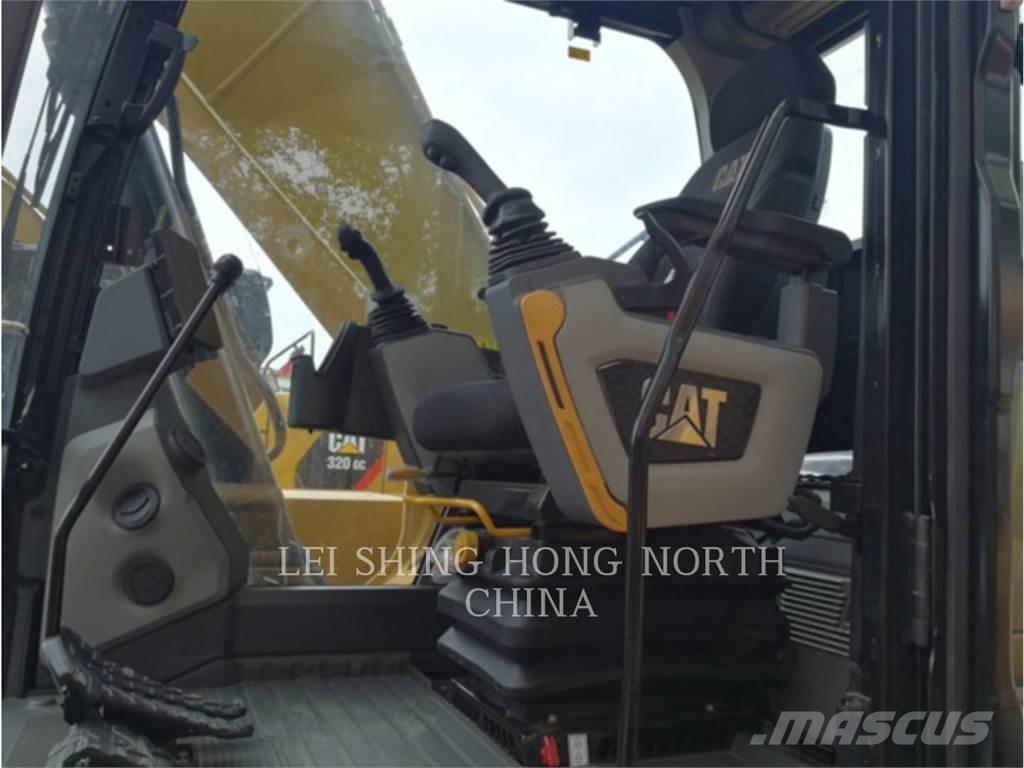 CAT 320-07 حفارات زحافة