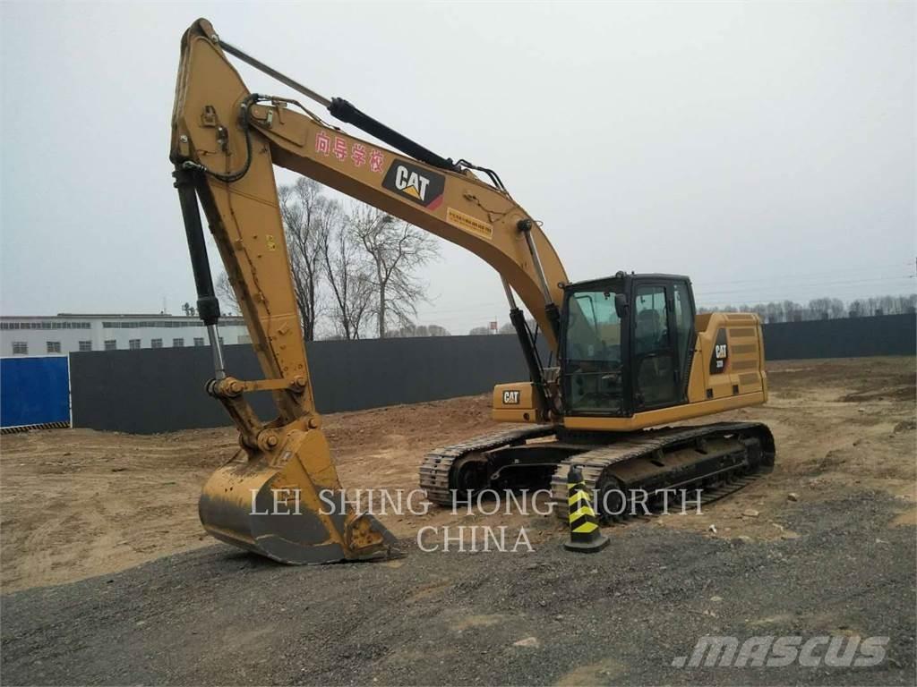 CAT 320-07 حفارات زحافة