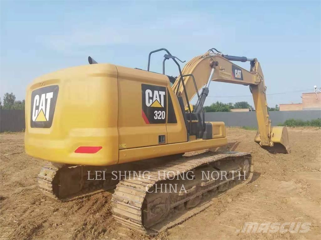 CAT 320-07 حفارات زحافة