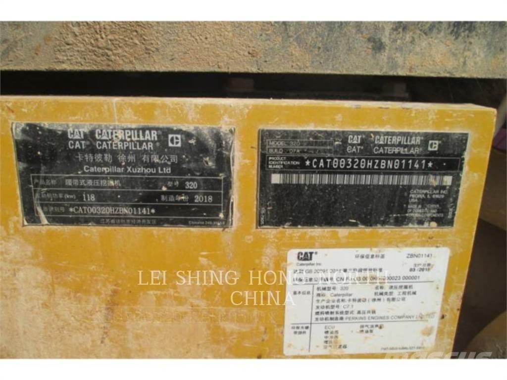 CAT 320-07 حفارات زحافة